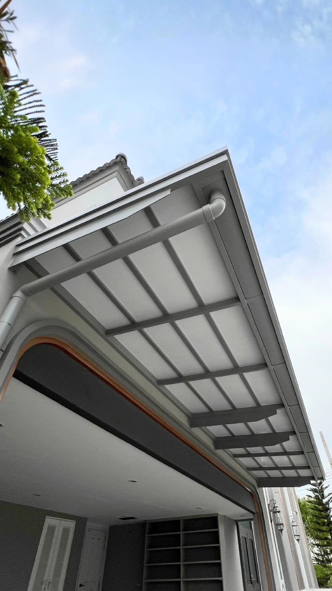 SP Kansard กันสาดโรงจอดรถหรู - มือถือ